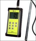 TPI -575  轉(zhuǎn)輪/熱線式兩用風(fēng)速儀,雙數(shù)字LCD.測量：風(fēng)速：m/s，Km/h，ft/min，Knots，mile/s.溫度：℃，℉.量程：熱線風(fēng)速：0.2~20m/s.傳感器：玻璃珠熱敏電阻.轉(zhuǎn)輪風(fēng)速:0.4~25m/s.傳感器：低阻力滾珠軸承風(fēng)扇.溫度：-20~80℃
