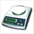 YP2002電子天平,具備多種計量單位轉(zhuǎn)換，記數(shù)功能及動物稱重功能。交直流兩用，便于攜帶和野外操作?？裳b置RS232C 輸出接口。稱量范圍:0-200g.可讀性:10mg.稱盤尺寸:ф130mm.電源:交直流電兩用
