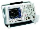 數(shù)字熒光示波器 TDS3034B  帶寬：400MHz；通道：4；取樣速率：2.5GS/s；記錄長(zhǎng)度：10K樣點(diǎn)；全VGA 彩色LCD；25 種自動(dòng)測(cè)量功能；標(biāo)準(zhǔn)配備FFT
