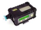  PGM-50Q(LEL/O2/H2S/CO/數(shù)據(jù)采集) QRAE/密閉空間檢測(cè)儀 是專用的密閉空間入口檢測(cè)儀，具有內(nèi)置采樣泵。它具有耐用，可充電的標(biāo)準(zhǔn)鋰電池，能夠持續(xù)12小時(shí)檢測(cè)易燃?xì)怏w、氧氣、硫化氫和一氧化碳。