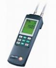   testo 521-2差壓儀, 0 ~ 100hPa,包括電池和標(biāo)定證書，testo 521 壓力儀，適用于測量差壓，如過濾器內(nèi)壓力下降、檢測風(fēng)扇或抽力設(shè)備。通過內(nèi)置壓力傳感器，用皮托管測量5～100 m/s 風(fēng)速。外接100 Pa探頭可測量1～12 m/s風(fēng)速量程。
