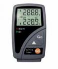 testo 174-T4溫度電子記錄儀，可外接4個(gè)溫度探頭，用于同時(shí)測(cè)量不同地點(diǎn)的溫度。K型(NiCr-Ni)(溫度)-195.0...1000.0 °C。T型(Cu-CuNi)(溫度)：-200.0 ... 400.0 °C
 
 