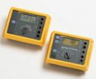 Fluke 1625 GEO 接地電阻測試儀   3極法和4極法接地電阻測量 4極法測量土壤電阻系數(shù)  2極法測量交流電阻  2極法和4極法測量直流電阻  自動(dòng)頻率控制（AFC）