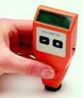 Elcometer345涂層測厚儀具有整體式與分離式兩種形式探頭，可測量鐵基（F）、非鐵基（F）或鐵基及非鐵基（FNF）材料的涂層厚度，范圍:0-1500/0-60
 
