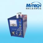 詳細(xì)信息
CDX-5便攜式多功能磁粉探傷機(jī)為本公司吸收國內(nèi)外磁粉探傷機(jī)的優(yōu)點(diǎn)，選用新材料、采用新工藝；制造的改進(jìn)型全電子控制的新型磁粉探傷儀,具有功能齊全、探傷速度快、檢測靈敏度高、操作簡便、故障率低、維修方便等優(yōu)點(diǎn)；儀器采用外加磁場磁化法，具有電流調(diào)節(jié)和退磁功能，體積小，重量輕，方便攜帶; 高集成化電路使一臺設(shè)備兼?zhèn)湓瓗追N設(shè)備的全部功能；可配備A.D.E.O四種探頭,該儀器輸出電流大小可調(diào),可適應(yīng)不同靈敏度要求, 交流磁化斷電相位控制，超負(fù)荷保護(hù)，并具有退磁等功能。
