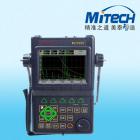 詳細(xì)介紹
儀器特點:全防水設(shè)計，IP65防護(hù)等級
MUT800C是一款便攜式、全數(shù)字化超聲波探傷儀，能夠快速便捷、無損傷、精確地進(jìn)行工件內(nèi)部多種缺陷（裂紋、夾雜、氣孔等）的檢測、定位、評估和診斷。既可以用于實驗室，也可以用于工程現(xiàn)場。本儀器能夠廣泛地應(yīng)用在制造業(yè)、鋼鐵冶金業(yè)、金屬加工業(yè)、化工業(yè)等需要缺陷檢測和質(zhì)量控制的領(lǐng)域，也廣泛應(yīng)用于航空航天、鐵路交通、鍋爐壓力容器等領(lǐng)域的在役安全檢查與壽命評估。

