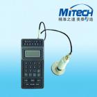 技術(shù)參數(shù)：
示值范圍：HRC15-70/HB100-550/HV100-999
顯示精度：洛氏硬度顯示時(shí)，全量程內(nèi)顯示精度0.1
示值精度：±1洛氏C硬度單位
壓頭規(guī)格：136 金剛石角錐體
接觸壓力：均勻的接觸壓力12N±1N
使用電源：AC220V±10%/DC5V
外形尺寸：185×85×42MM
儀器重量：300G
工作環(huán)境溫度：0~50度
