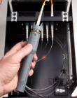 VFF5型光纖故障可視探查器，是一種用于定位光纖斷裂和錯接的激光光源。它可用于局域網(wǎng)、光數(shù)據(jù)鏈路和環(huán)路、電話、轉(zhuǎn)接板和其他線路，以及那些以光纖代替銅纜后要求進行安全確認的場合