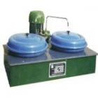 用  途

M-2型金相試樣預(yù)磨機(jī)(簡(jiǎn)稱預(yù)磨機(jī)),是一種濕式磨光機(jī),它利用各種不同粒度的抗水砂紙,對(duì)各種金屬有其合金的試樣進(jìn)行磨光。采用本預(yù)磨，除以機(jī)械磨光代替手工操作提高制作試樣的效率以外，還能完全除去試樣切割機(jī)過(guò)程中產(chǎn)生的塑料變形和表面的熱痕跡，供進(jìn)一步拋光后進(jìn)行組織的預(yù)微測(cè)定。

